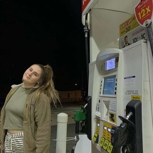 Meet your Posher, Marissa